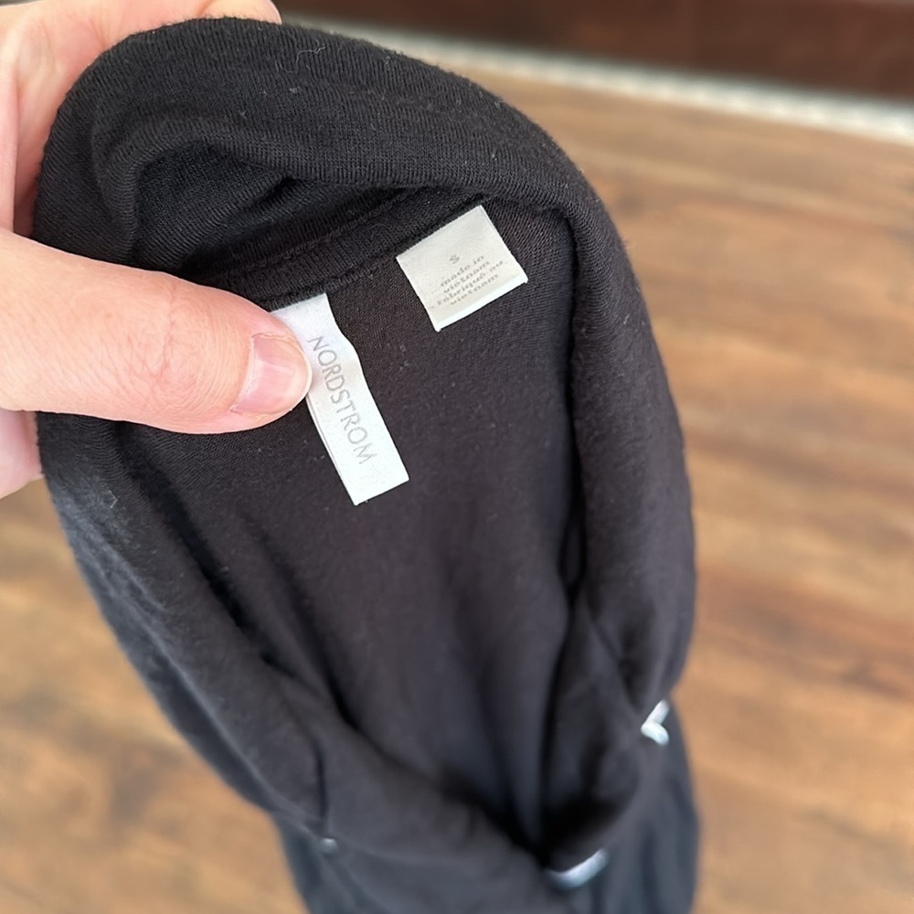 Nordstrom pajama top size small - Picture 2 of 3